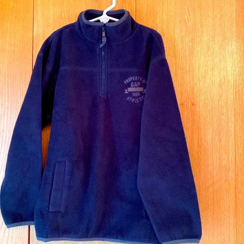 Gap kids size 8 boy’s pullover 1/4 zip fleece shirt top navy blue 2 pockets EUC